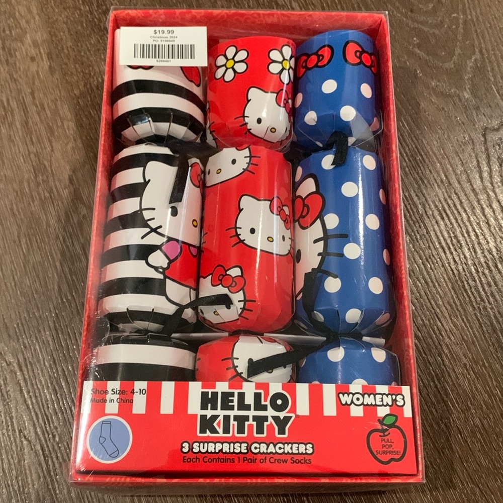 Hello Kitty Crew Socks. Surprise Crackers Filled With Socks NWT